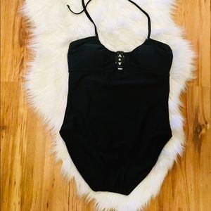 One piece bathing suit/ Apt 9/size 14
